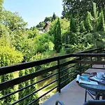 Guest house Greenhill 4*