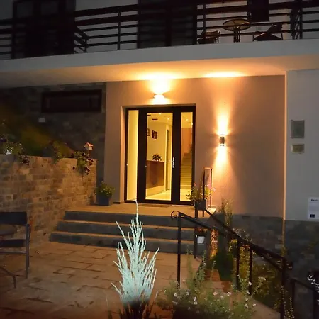 Πανσιόν Greenhill Μπρασόβ